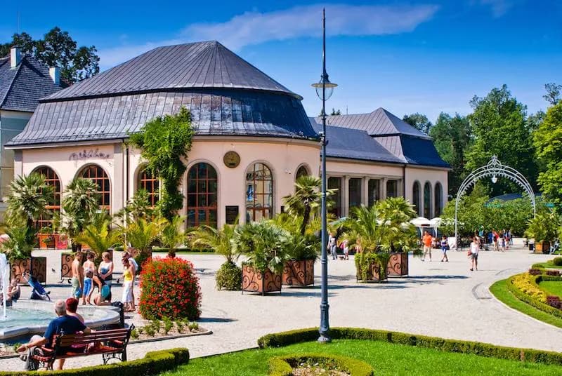 Kudowa Zdrój: co warto zobaczyć w tej malowniczej miejscowości?