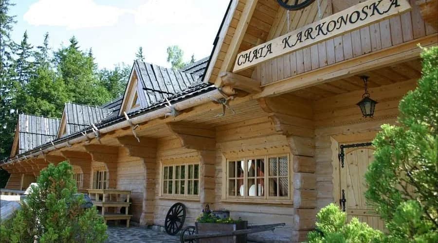 Menu Chata Karkonoska: Co Smacznego Zamówić na Miejscu?