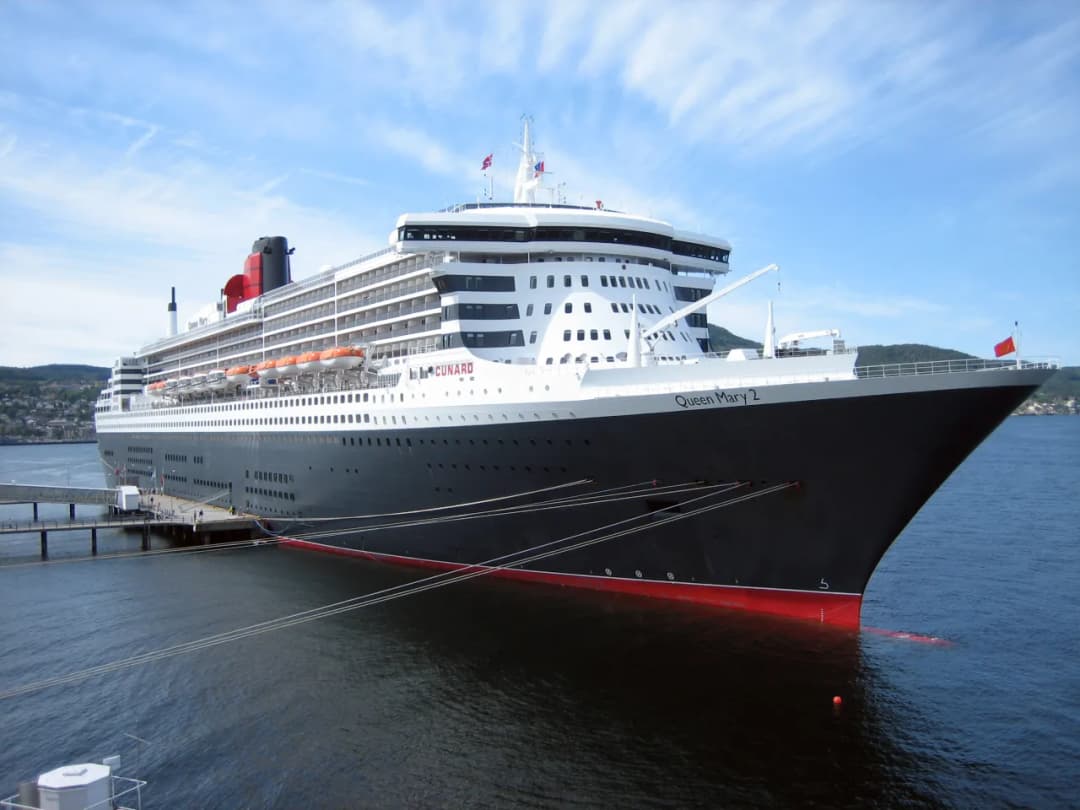 Ile kosztuje rejs Queen Mary 2? Ceny, co obejmują i porady dla pasażerów