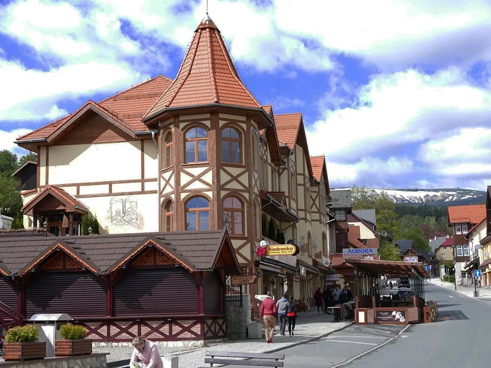 Browar w Karpaczu: Najlepsze Miejsca do Zwiedzania i Piwa